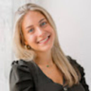 Meet your Posher, Dana